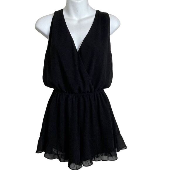 ✨SHOW ME YOUR MUMU Riri Sz Medium Romper in Black Chiffon✨ - Picture 4 of 12